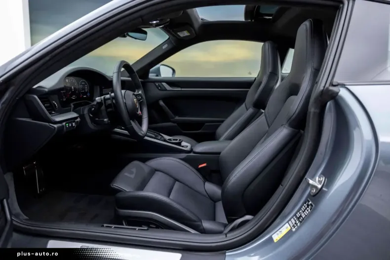 Porsche 992 din 2024 cu 3.000 km - oferta POR172435 - foto 18