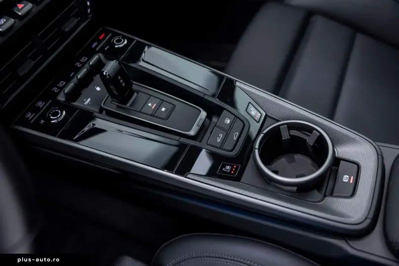 Porsche 992 din 2024 cu 3.000 km - oferta POR172435 - foto 24