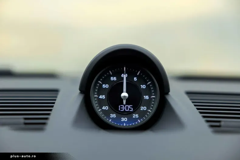 Porsche 992 din 2024 cu 3.000 km - oferta POR172435 - foto 28