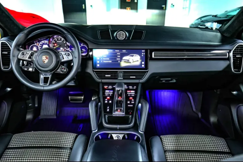 Porsche Cayenne din 2023 cu 31.150 km - oferta POR172438 - foto 14