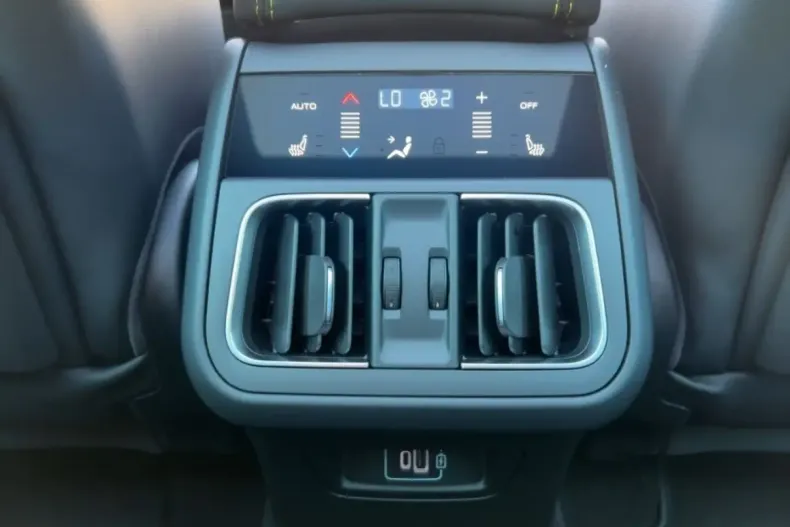 Maserati Grecale din 2025 cu 16.999 km - oferta MAS172449 - foto 22