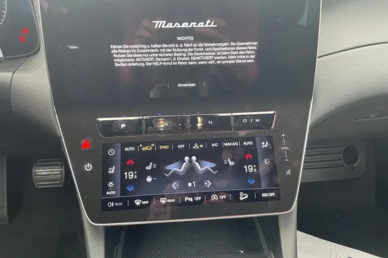 Maserati Grecale din 2025 cu 9.900 km - oferta MAS172450 - foto 13