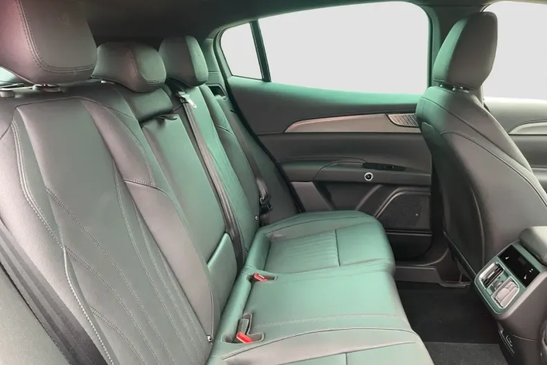 Maserati Grecale din 2025 cu 9.900 km - oferta MAS172450 - foto 17