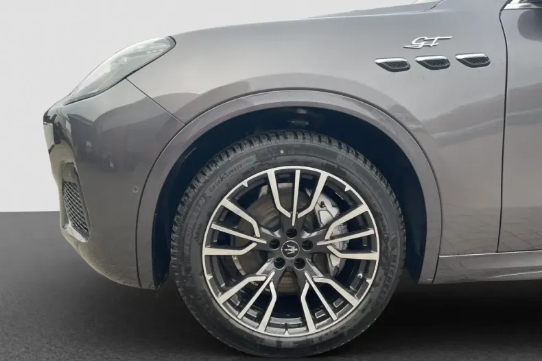 Maserati Grecale din 2025 cu 9.900 km - oferta MAS172450 - foto 19