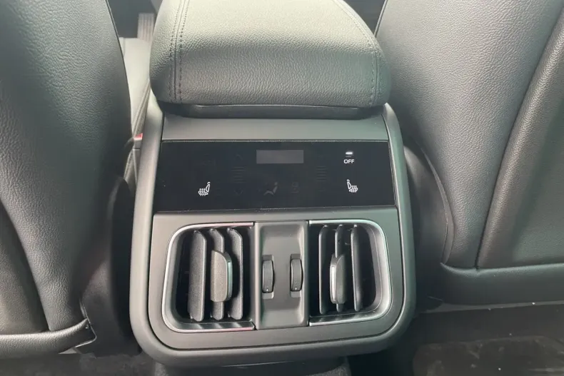 Maserati Grecale din 2025 cu 9.900 km - oferta MAS172450 - foto 22