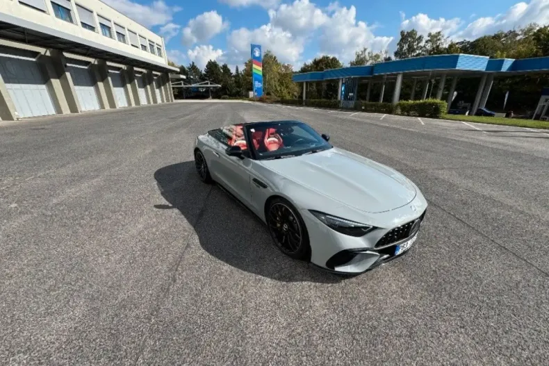 Mercedes-Benz SL 63 AMG din 2023 cu 29.000 km - oferta MER172454 - foto 8