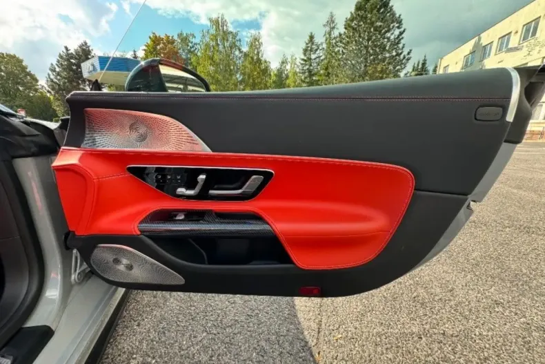 Mercedes-Benz SL 63 AMG din 2023 cu 29.000 km - oferta MER172454 - foto 25