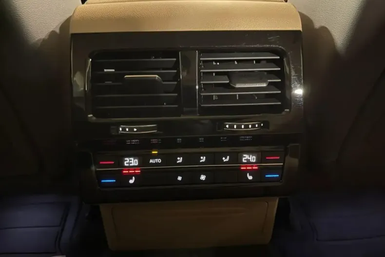 Volkswagen Touareg din 2021 cu 95.507 km - oferta VOL172457 - foto 22