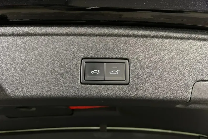 Volkswagen Touareg din 2021 cu 95.507 km - oferta VOL172457 - foto 27