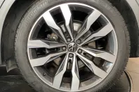 Volkswagen Touareg din 2023 cu 55.287 km - oferta VOL172464 - foto 7