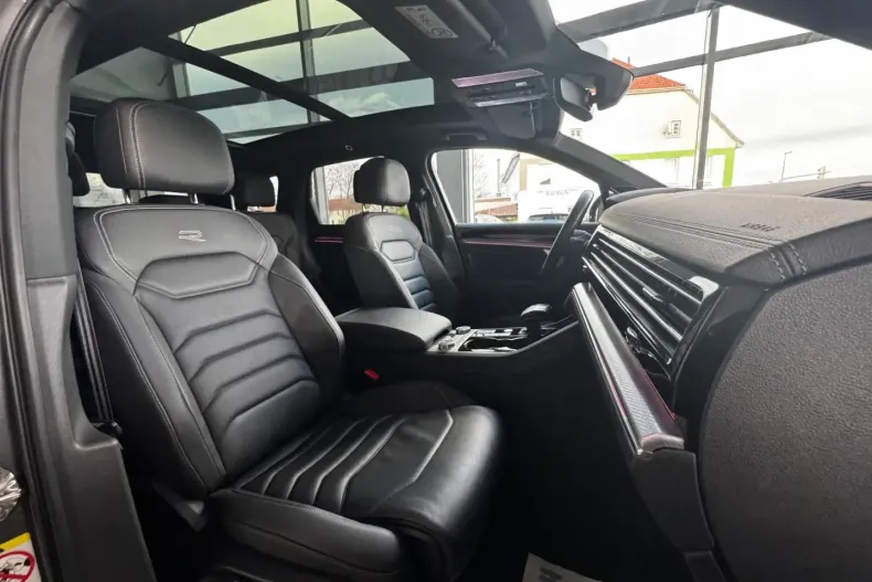 Volkswagen Touareg din 2022 cu 27.500 km - oferta VOL172465 - foto 11