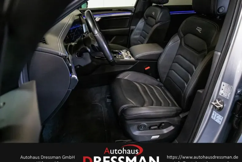 Volkswagen Touareg din 2022 cu 73.811 km - oferta VOL172466 - foto 12