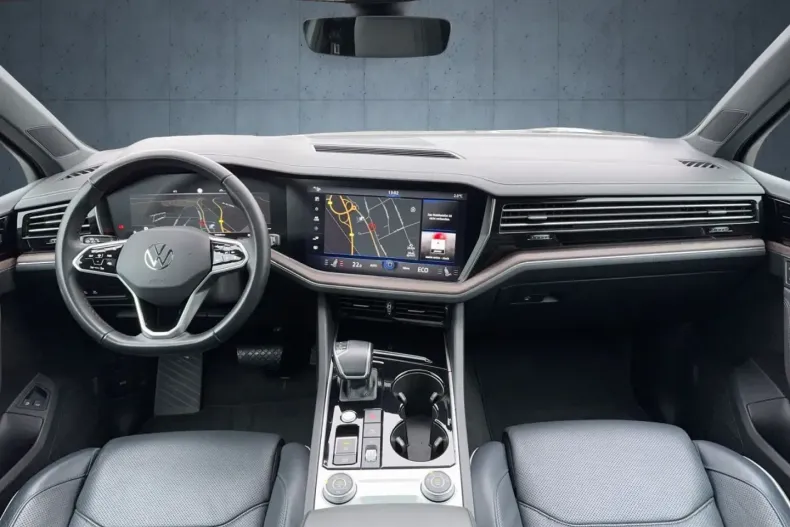 Volkswagen Touareg din 2022 cu 74.844 km - oferta VOL172467 - foto 10