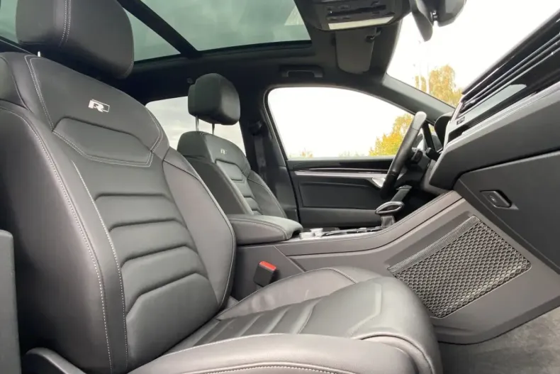 Volkswagen Touareg din 2021 cu 45.514 km - oferta VOL172468 - foto 12