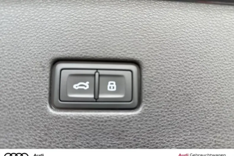 Audi Q8 din 2022 cu 77.171 km - oferta AUD172469 - foto 12