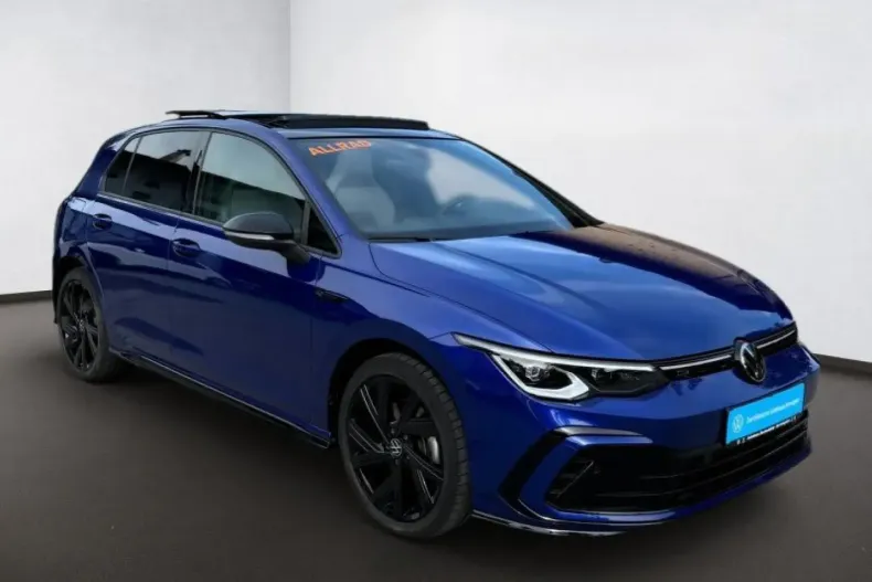 Volkswagen Golf din 2024 cu 5.200 km - oferta VOL172471 - foto 3