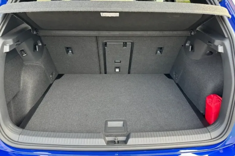 Volkswagen Golf din 2024 cu 5.200 km - oferta VOL172471 - foto 13