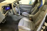 Volkswagen Golf din 2023 cu 38.648 km - oferta VOL172475 - foto 4