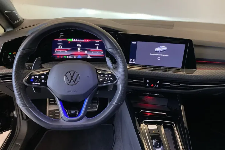 Volkswagen Golf din 2023 cu 38.648 km - oferta VOL172475 - foto 5