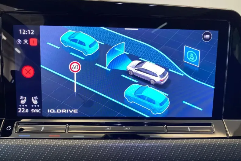 Volkswagen Golf din 2023 cu 38.648 km - oferta VOL172475 - foto 10