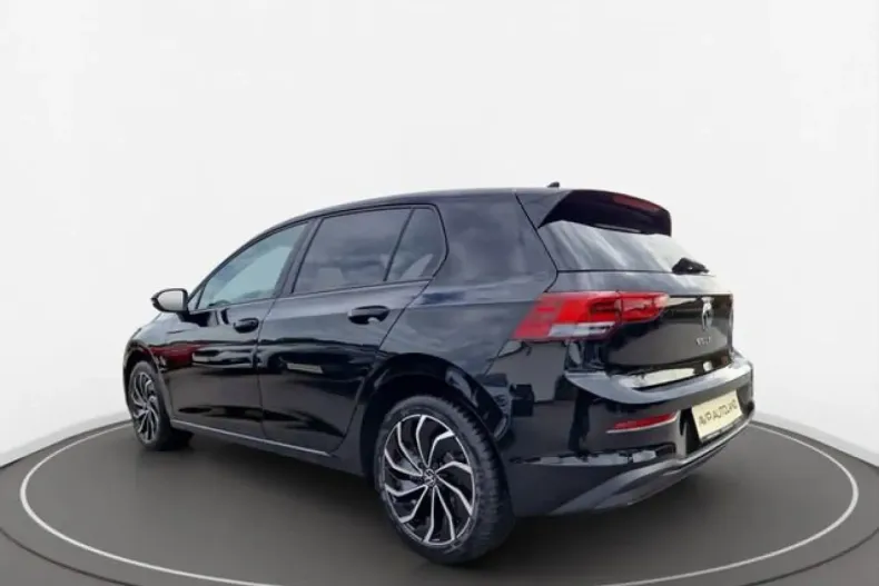 Volkswagen Golf din 2024 cu 27.304 km - oferta VOL172476 - foto 6