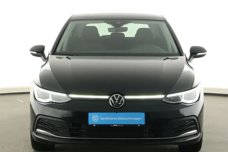 Volkswagen Golf din 2022 cu 44.839 km - oferta VOL172478 - foto 3