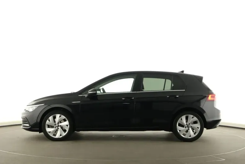 Volkswagen Golf din 2022 cu 44.839 km - oferta VOL172478 - foto 4