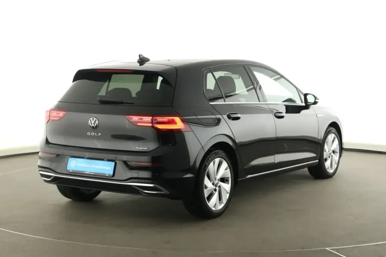 Volkswagen Golf din 2022 cu 44.839 km - oferta VOL172478 - foto 7