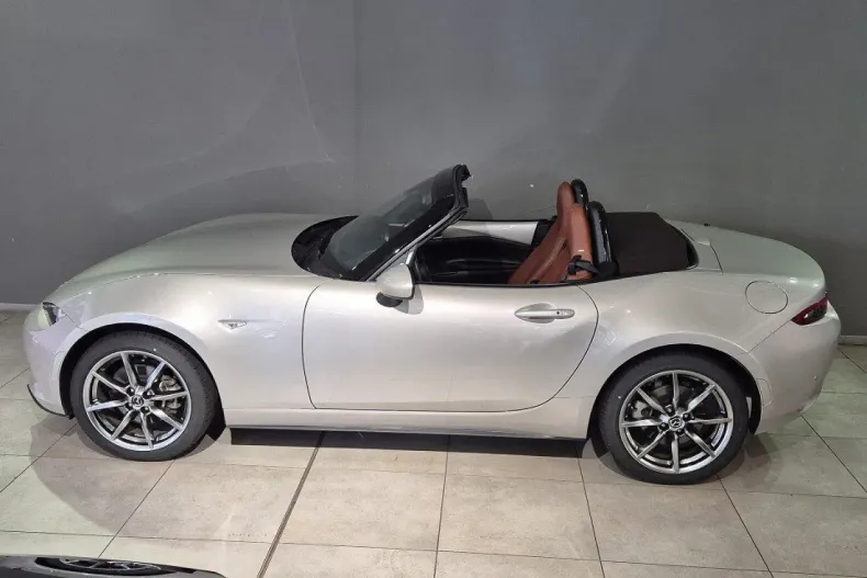 Mazda MX-5 din 2023 cu 22.796 km - oferta MAZ172483 - foto 4