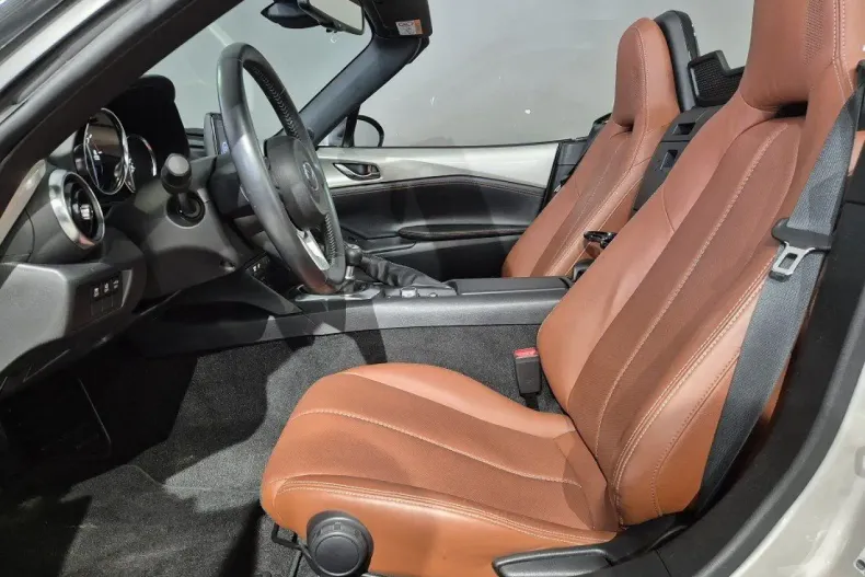 Mazda MX-5 din 2023 cu 22.796 km - oferta MAZ172483 - foto 8