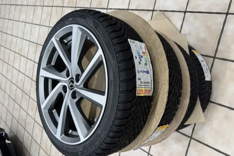 Mazda MX-5 din 2023 cu 31.288 km - oferta MAZ172485 - foto 11