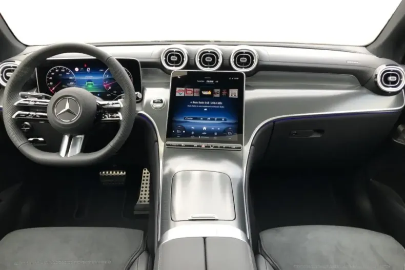 Mercedes-Benz GLC 200 din 2025 cu 21.350 km - oferta MER172507 - foto 4