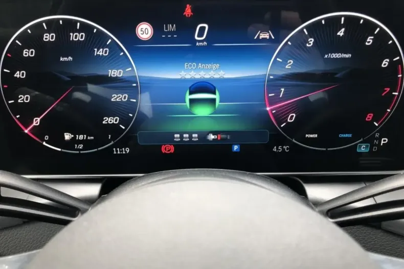 Mercedes-Benz GLC 200 din 2025 cu 21.350 km - oferta MER172507 - foto 9