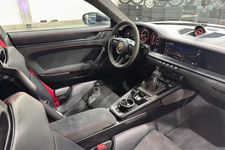 Porsche 992 din 2022 cu 30.000 km - oferta POR172512 - foto 19