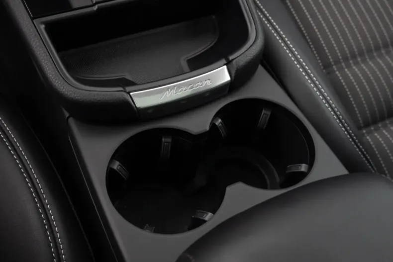 Porsche Macan din 2024 cu 13.800 km - oferta POR172522 - foto 24