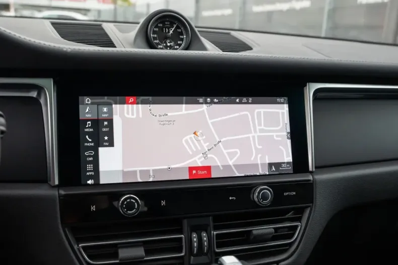 Porsche Macan din 2024 cu 13.800 km - oferta POR172522 - foto 27