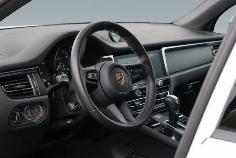 Porsche Macan din 2024 cu 13.800 km - oferta POR172522 - foto 30