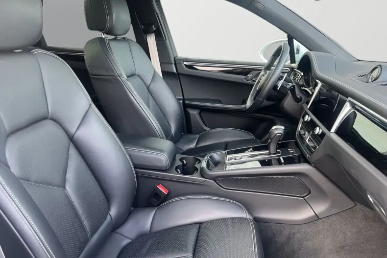 Porsche Macan din 2023 cu 35.900 km - oferta POR172525 - foto 3