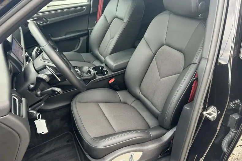 Porsche Macan din 2023 cu 32.900 km - oferta POR172526 - foto 9