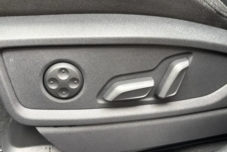 Audi Q5 din 2024 cu 31.698 km - oferta AUD172528 - foto 10