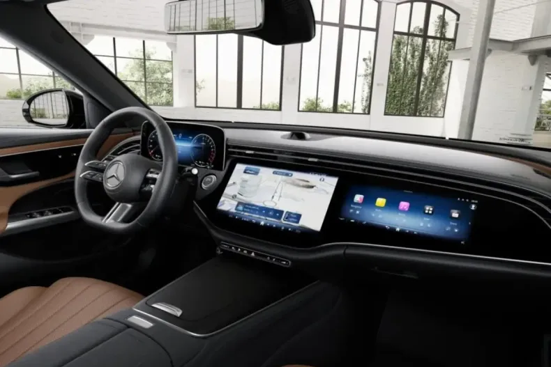 Mercedes-Benz E 300 din 2024 cu 25.626 km - oferta MER172529 - foto 9