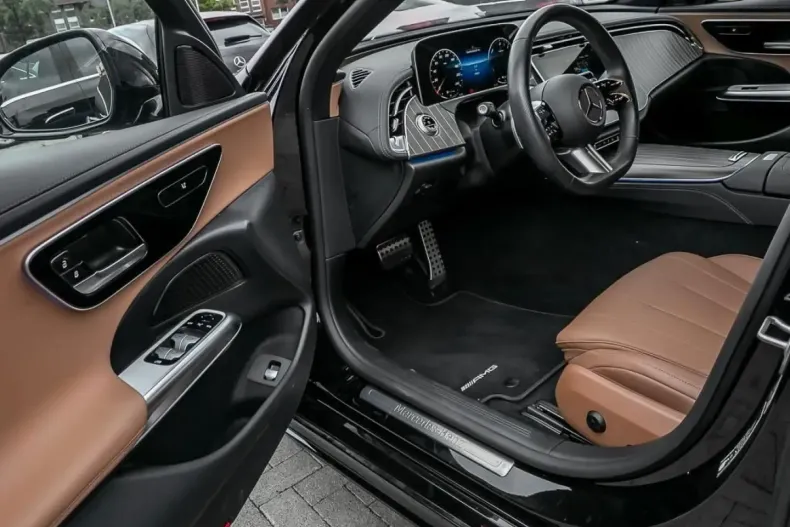 Mercedes-Benz E 300 din 2024 cu 19.999 km - oferta MER172530 - foto 7