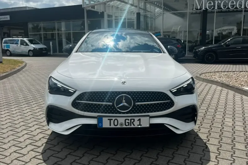 Mercedes-Benz CLE 300 din 2024 cu 28.368 km - oferta MER172531 - foto 4