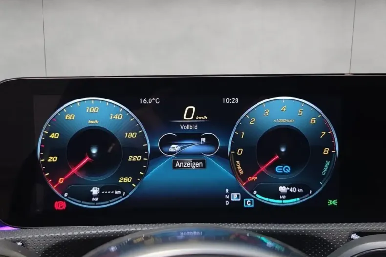 Mercedes-Benz CLA 250 din 2024 cu 38.184 km - oferta MER172535 - foto 12