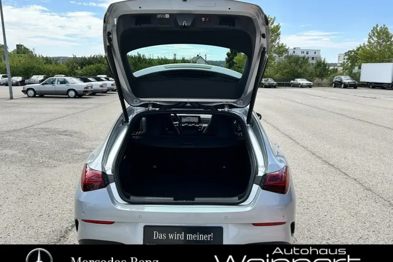 Mercedes-Benz CLA 250 din 2024 cu 11.276 km - oferta MER172537 - foto 7