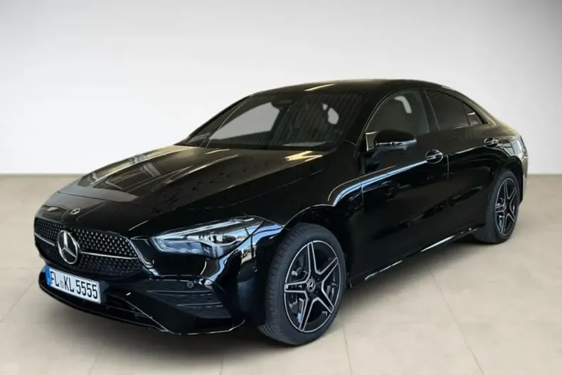 Mercedes-Benz CLA 250 din 2025 cu 10.000 km - oferta MER172538 - foto 1