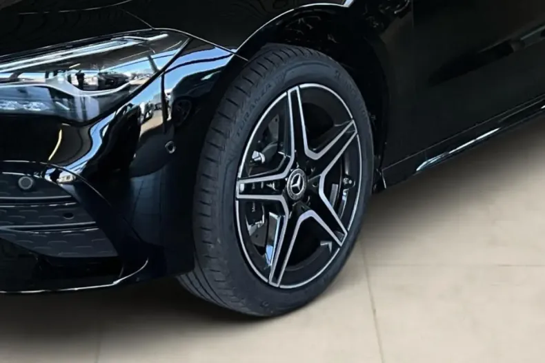 Mercedes-Benz CLA 250 din 2025 cu 10.000 km - oferta MER172538 - foto 9