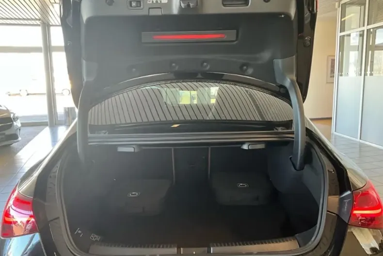 Mercedes-Benz CLA 250 din 2025 cu 10.000 km - oferta MER172538 - foto 14