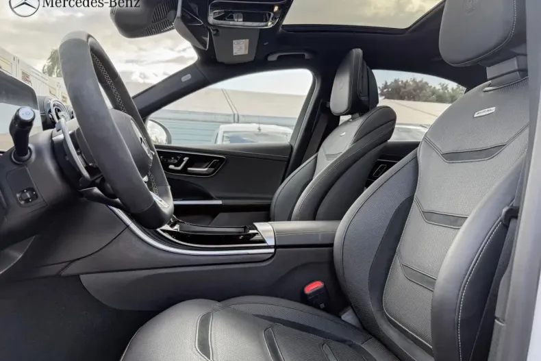 Mercedes-Benz C 63 AMG din 2024 cu 7.400 km - oferta MER172540 - foto 2