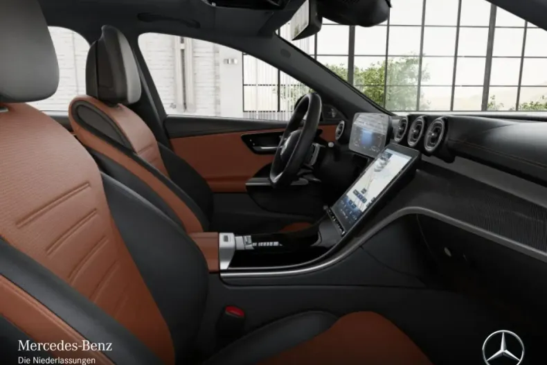 Mercedes-Benz C 300 din 2024 cu 6.551 km - oferta MER172541 - foto 2